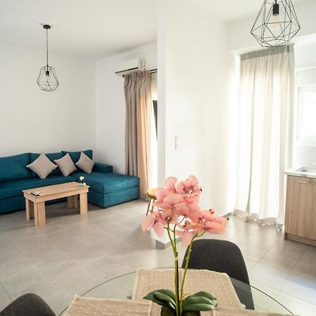 Explore Greece From City Centre Apartment Халкис Екстериор снимка